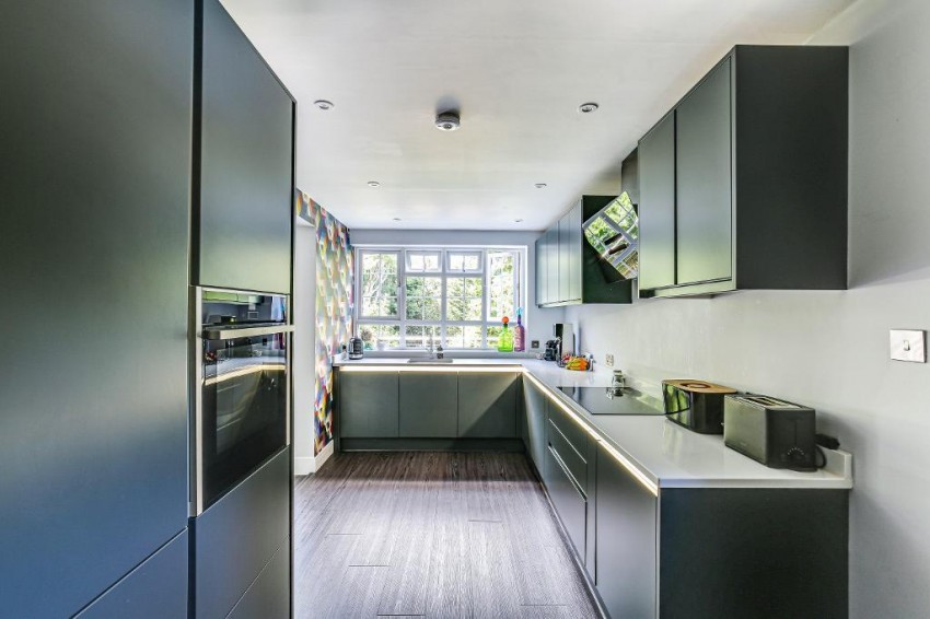 Images for Farleigh Road, Warlingham