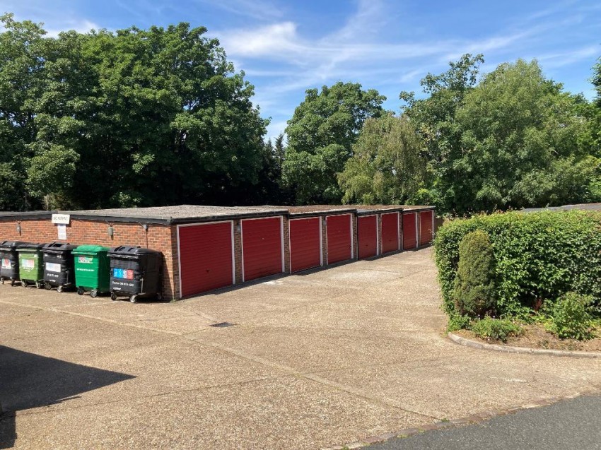 Images for Parrs Close, Sanderstead, South Croydon