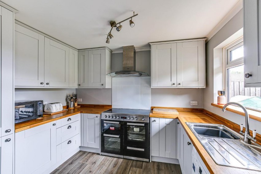Images for Quail Gardens, South Croydon
