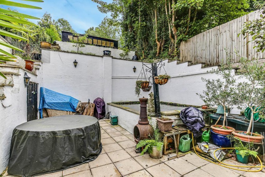 Images for Whyteleafe Hill, Whyteleafe