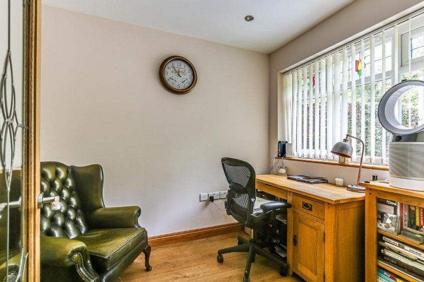 Images for Whyteleafe Hill, Whyteleafe