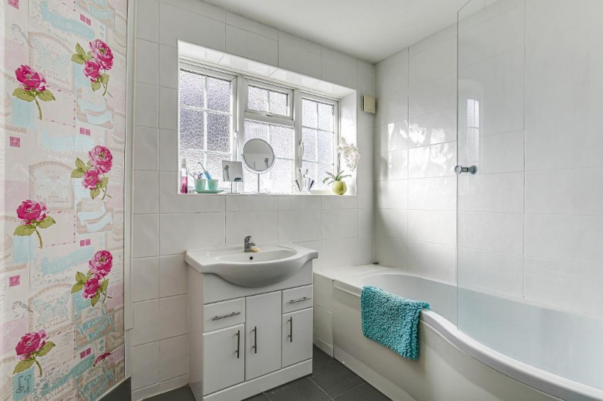 Images for Langley Oaks Avenue, South Croydon