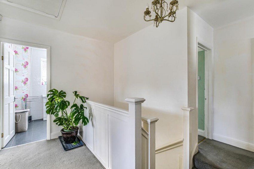Images for Langley Oaks Avenue, South Croydon