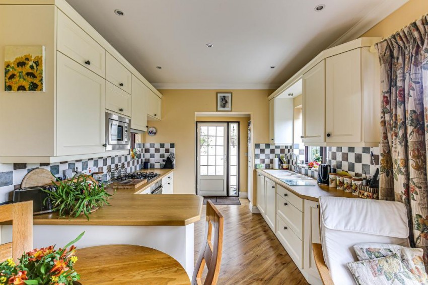 Images for Sanderstead