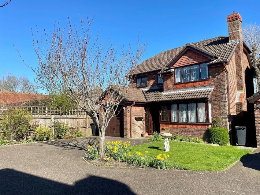 Images for Pitreavie Drive, Hailsham