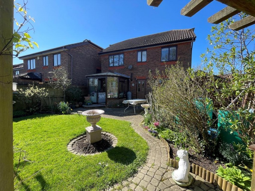 Images for Pitreavie Drive, Hailsham