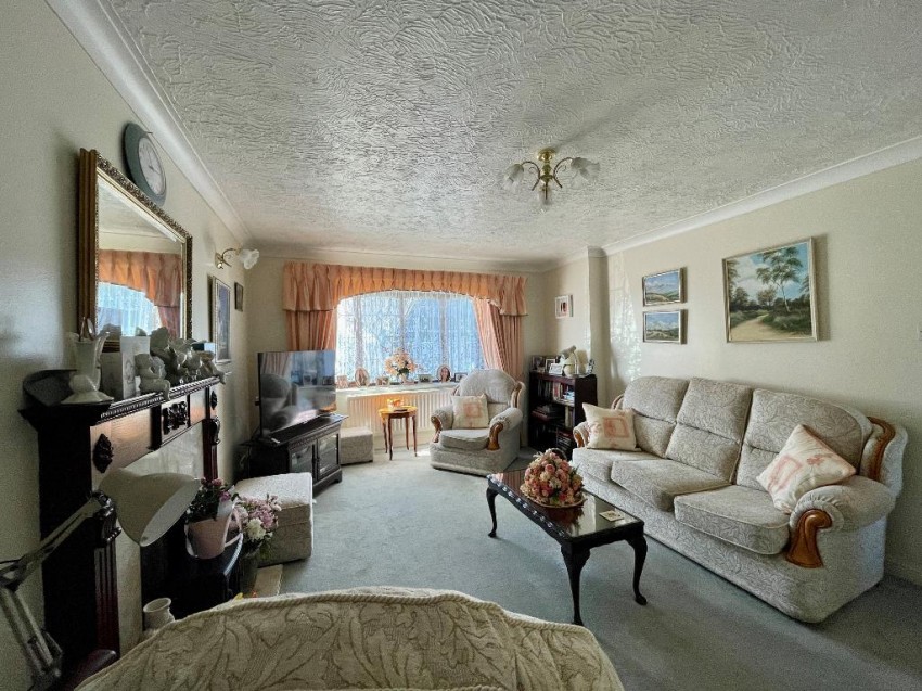 Images for Pitreavie Drive, Hailsham