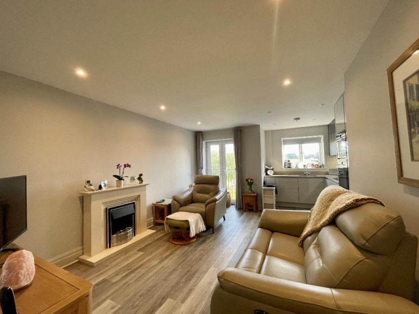 Images for Limpsfield Road, Warlingham