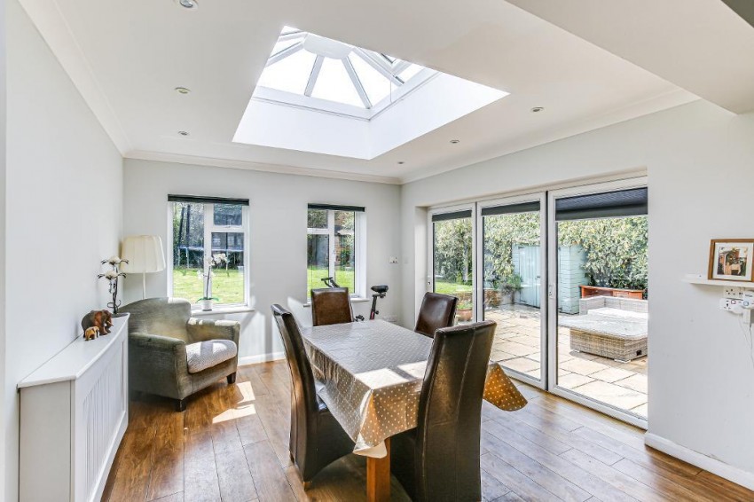 Images for Glebe Hyrst, Sanderstead