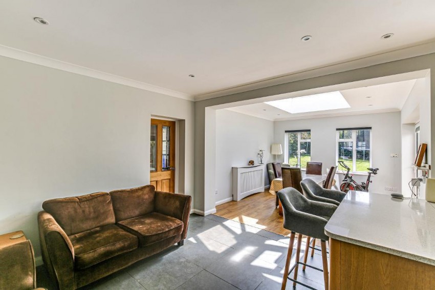 Images for Glebe Hyrst, Sanderstead