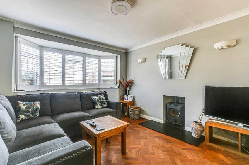 Images for Glebe Hyrst, Sanderstead