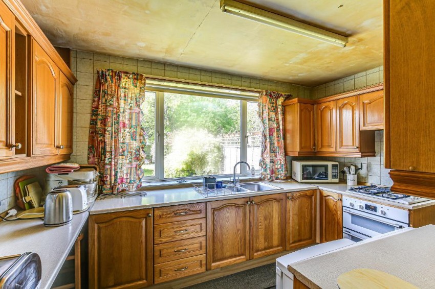 Images for Meadway, Warlingham