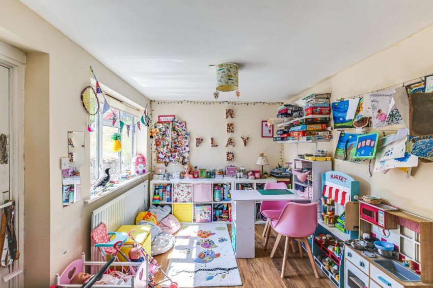 Images for Hillbury Road, Warlingham