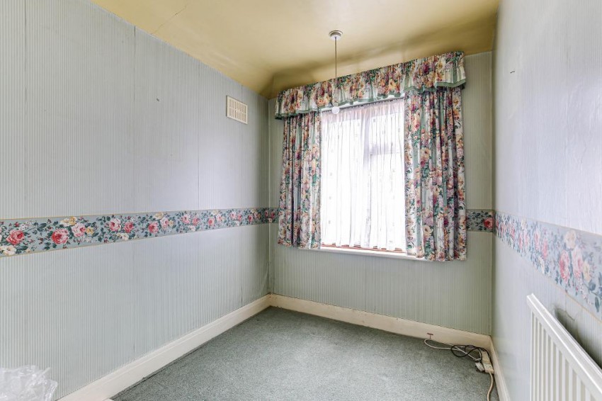 Images for Mosslea Road, Whyteleafe