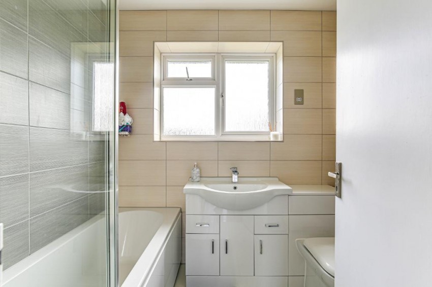 Images for Ellenbridge Way, South Croydon