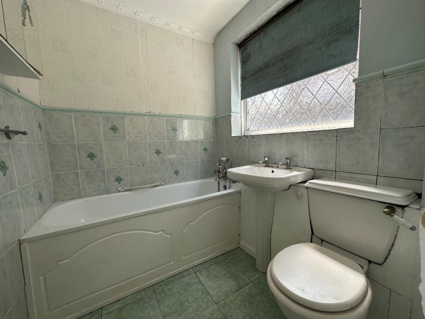 Images for Bruce Drive, South Croydon
