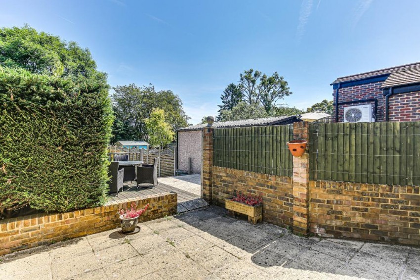 Images for Benhurst Gardens, Selsdon