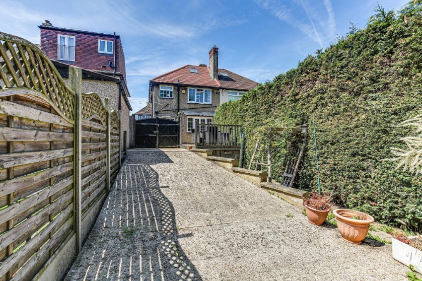 Images for Benhurst Gardens, Selsdon