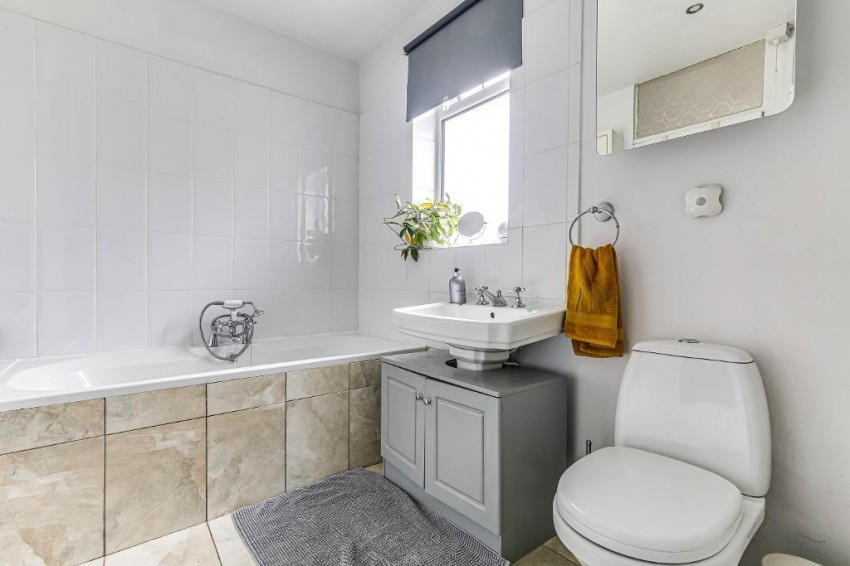 Images for Hamsey Green Gardens, Warlingham