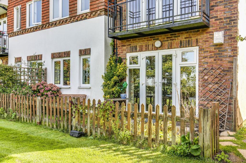 Images for Sanderstead, South Croydon