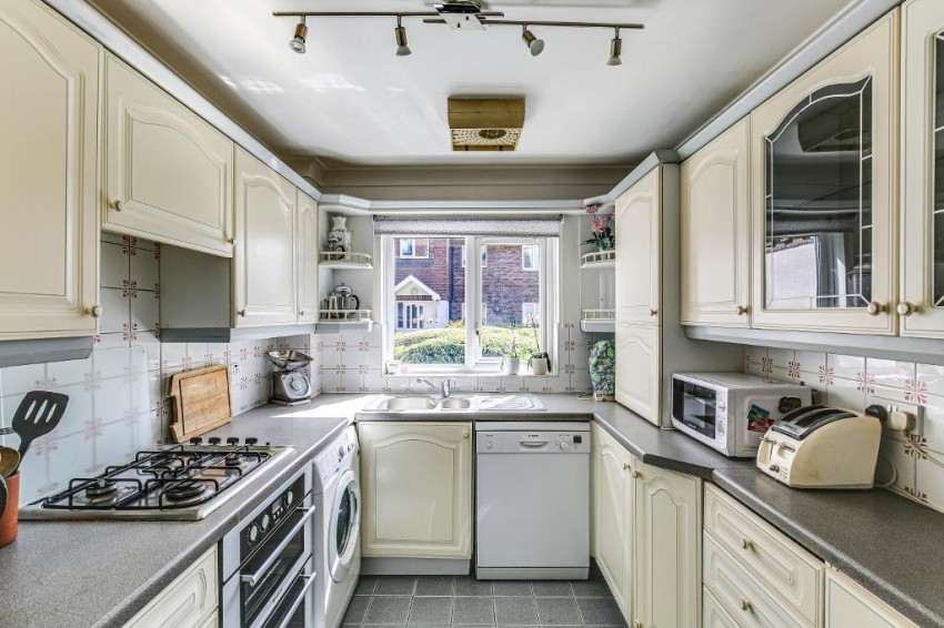 Images for Sanderstead, South Croydon