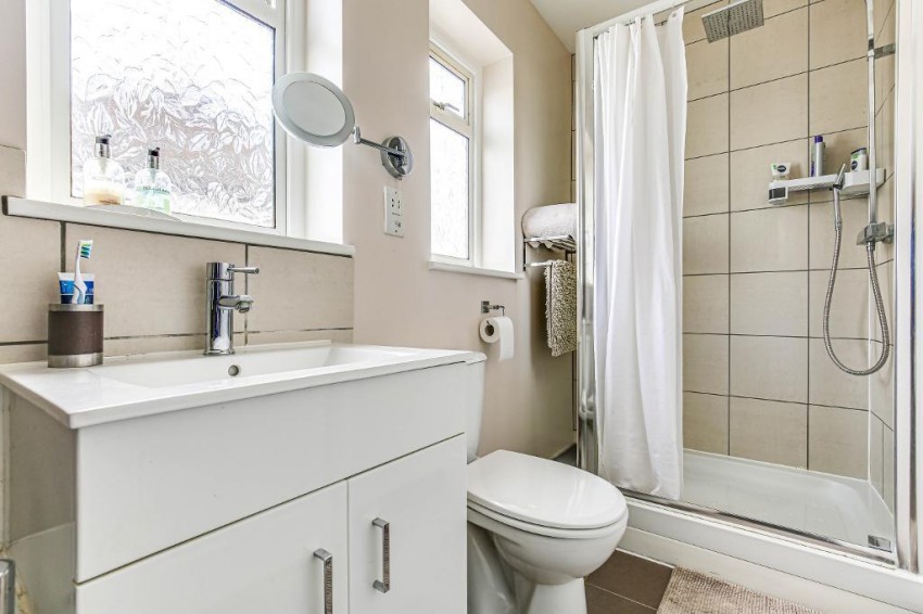 Images for Kingswood Avenue, South Croydon