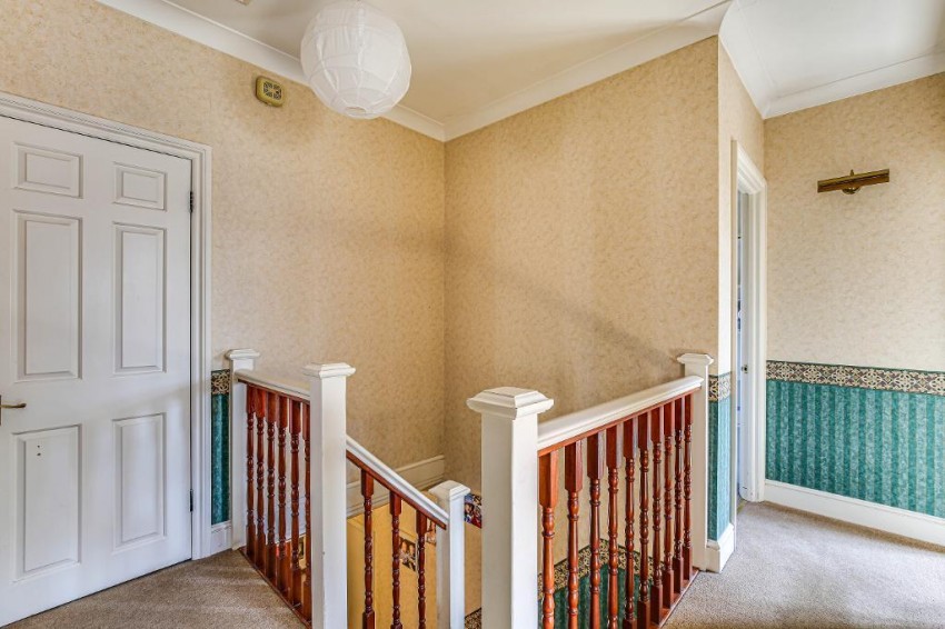 Images for Crossways, South Croydon