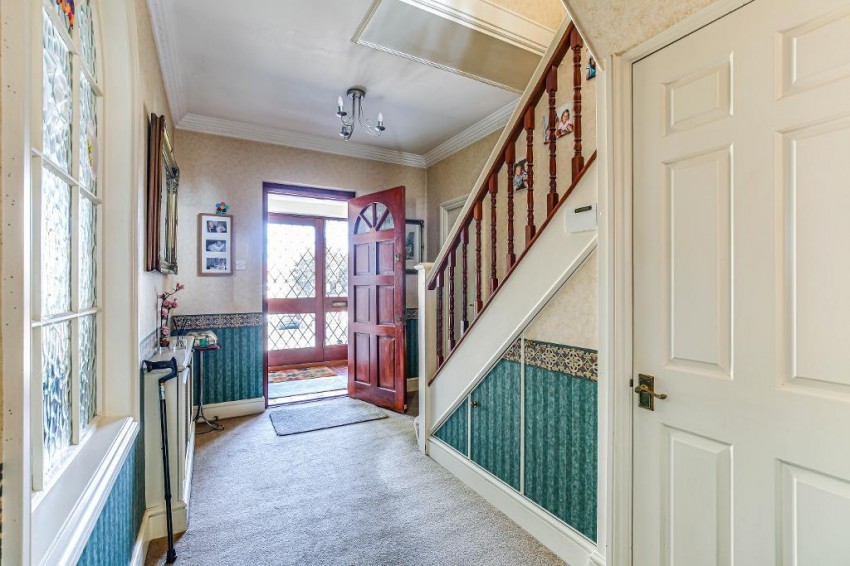 Images for Crossways, South Croydon