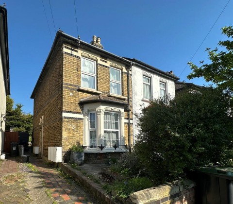 View Full Details for Chelsham Road, South Croydon