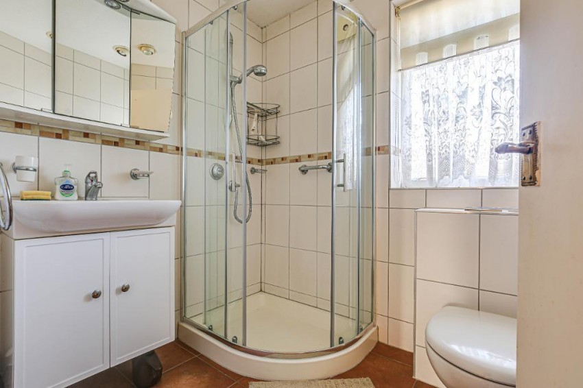Images for Pear Tree Close, Sanderstead