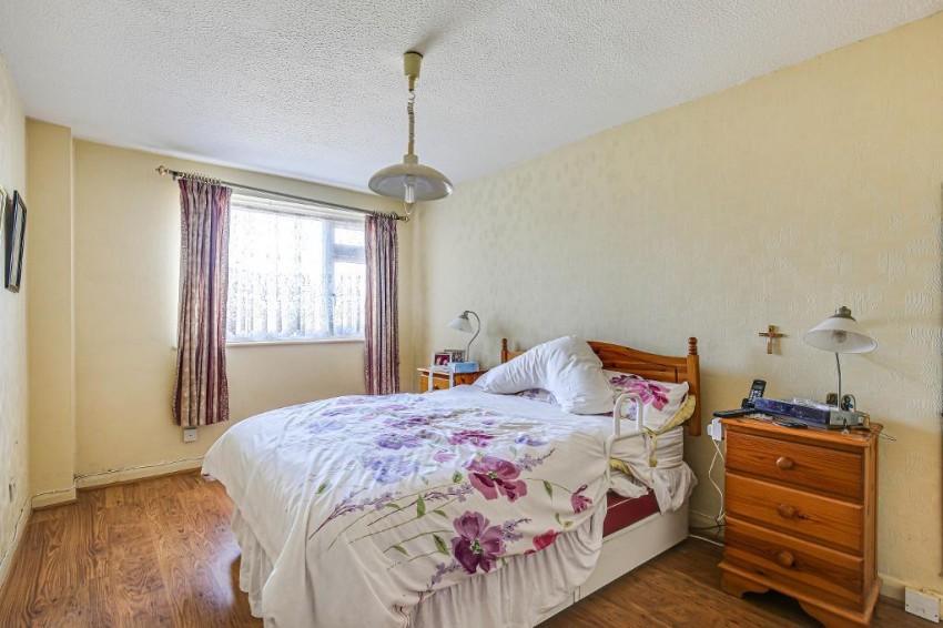 Images for Pear Tree Close, Sanderstead