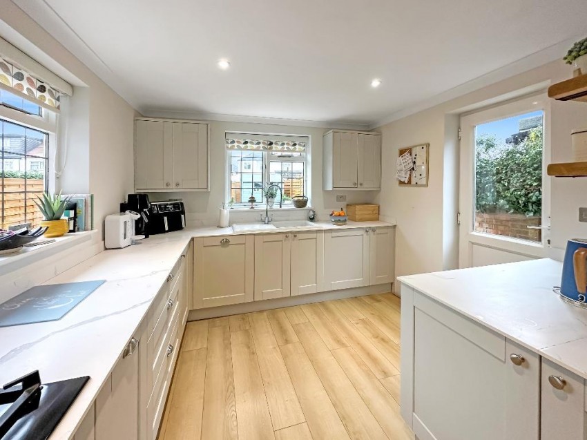Images for Hilton Way, Sanderstead