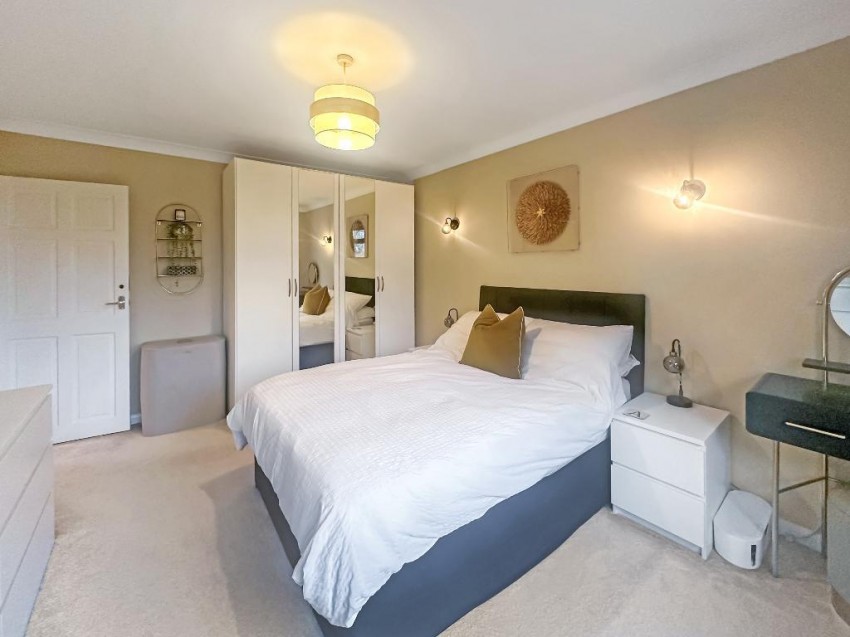 Images for Harewood Road, South Croydon