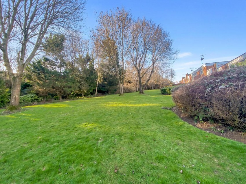 Images for Forestdale, Croydon