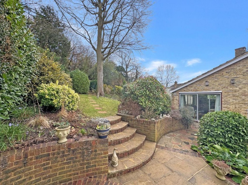 Images for Bench Field, South Croydon