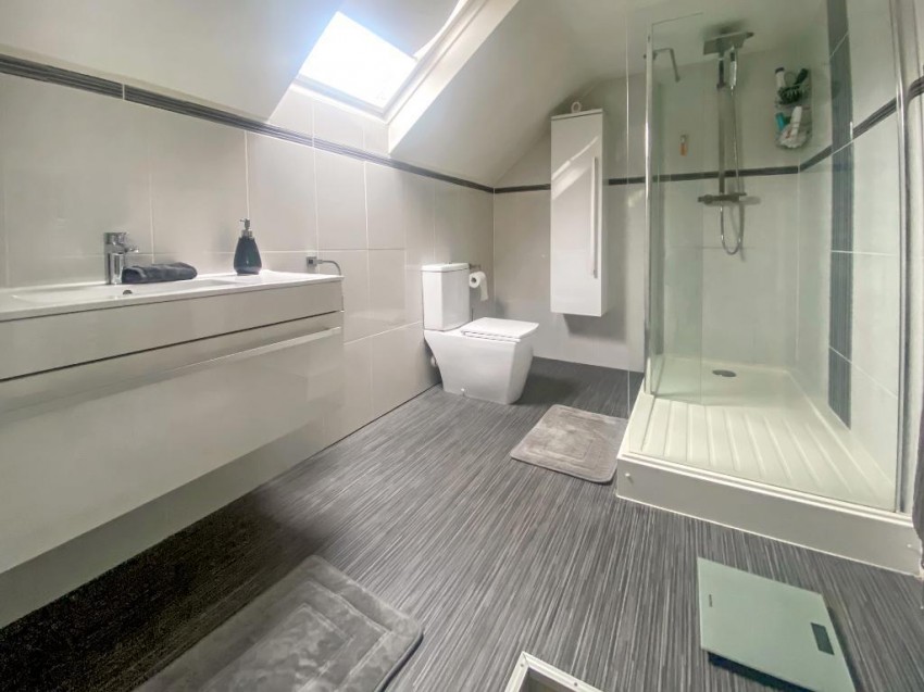Images for Kingswood Way, South Croydon