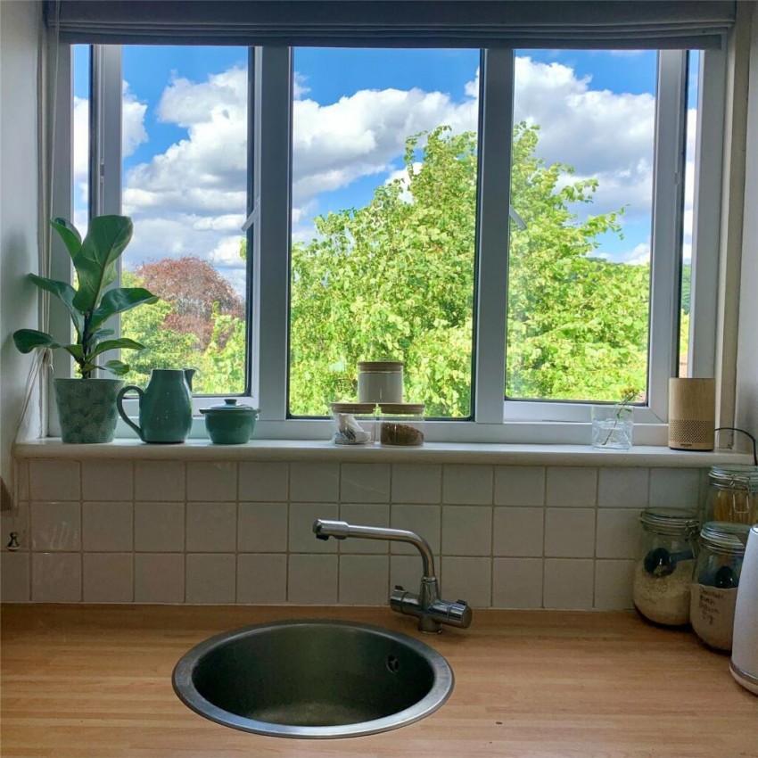 Images for Brambledown Road, South Croydon