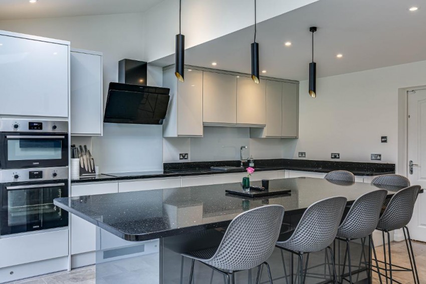 Images for Hillbury Road, Warlingham