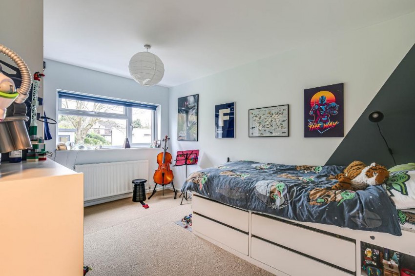 Images for Bench Field, South Croydon