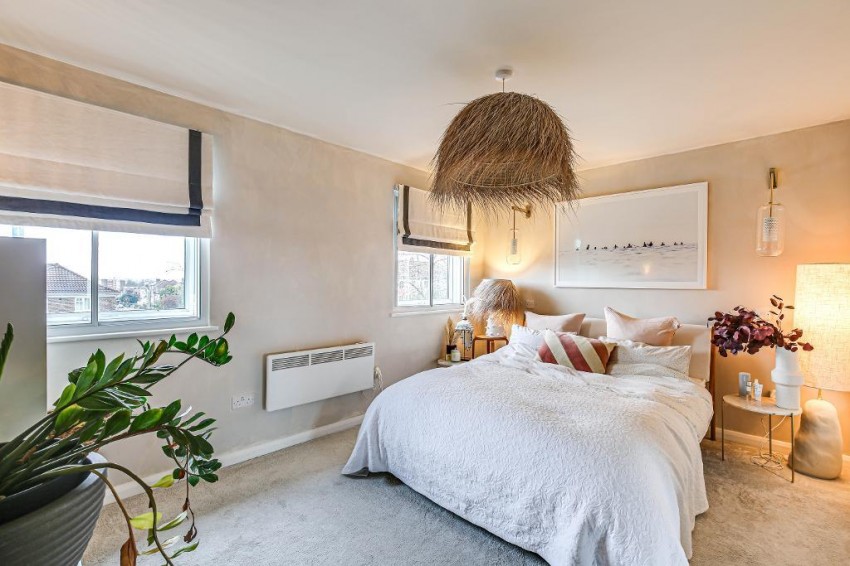 Images for Lynden Hyrst, East Croydon