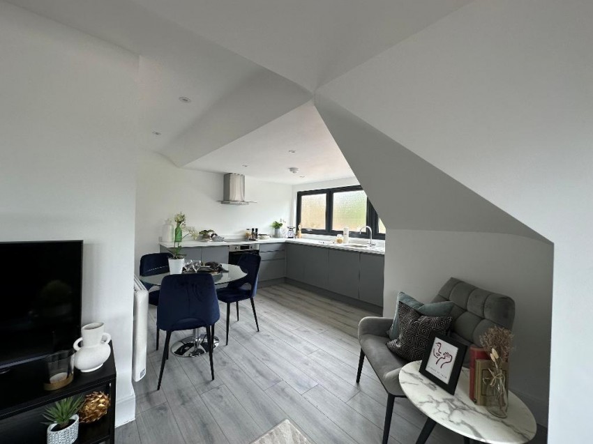 Images for Whyteleafe Hill, Whyteleafe