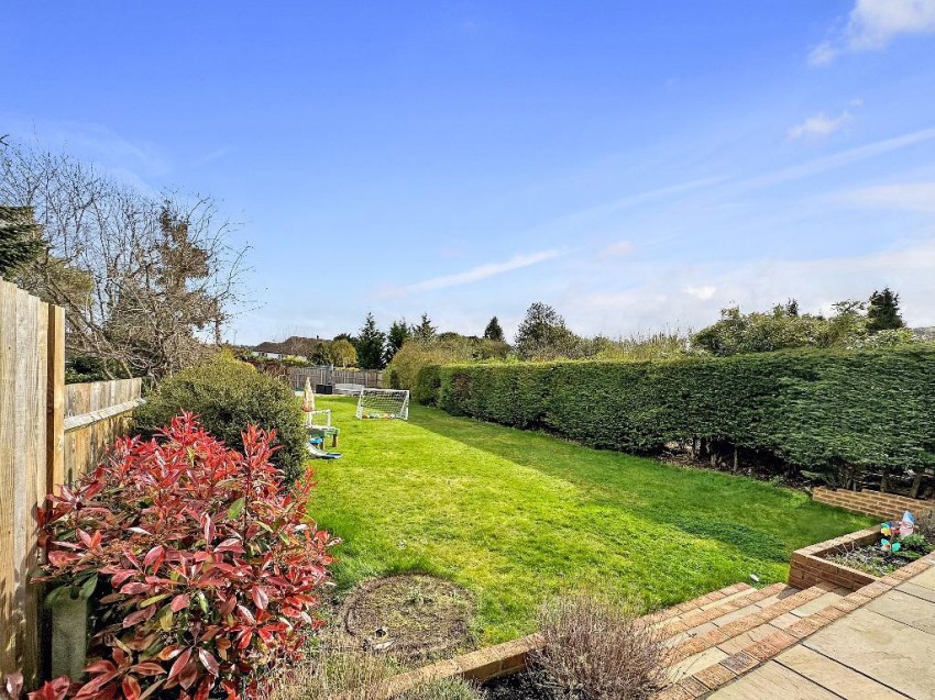 Images for Norfolk Avenue, Sanderstead