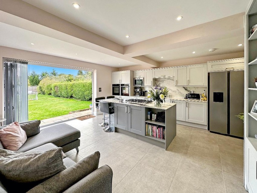 Images for Norfolk Avenue, Sanderstead