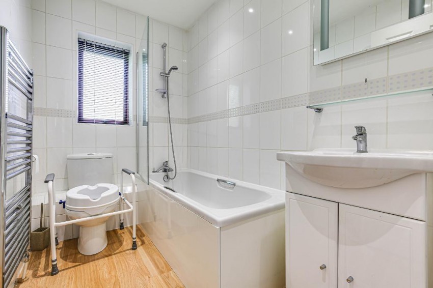 Images for Timberling Gardens, Sanderstead