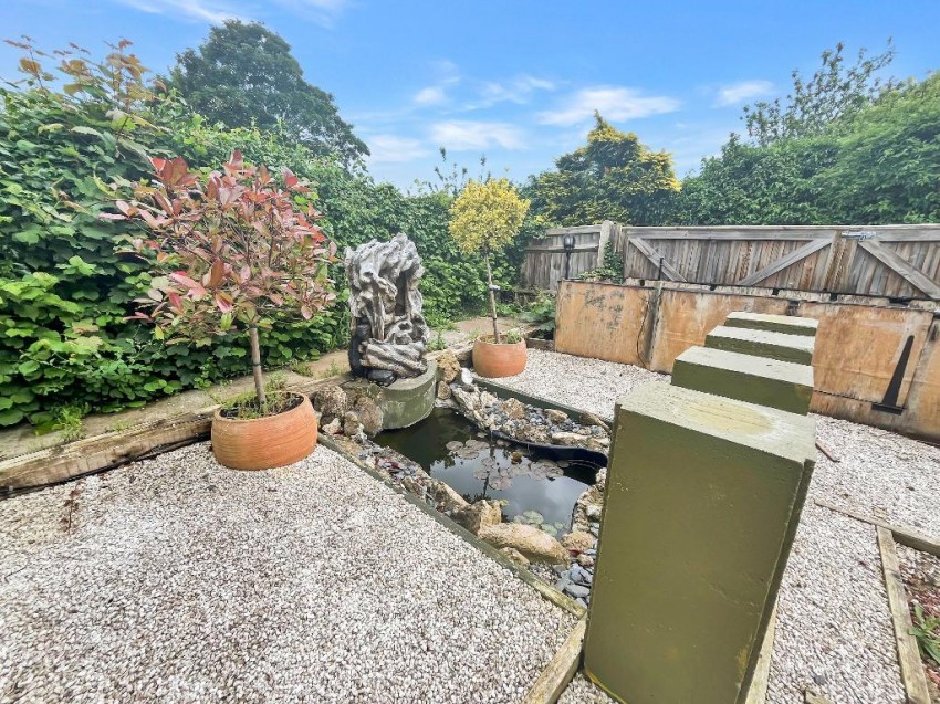 Images for Queenhill, Selsdon