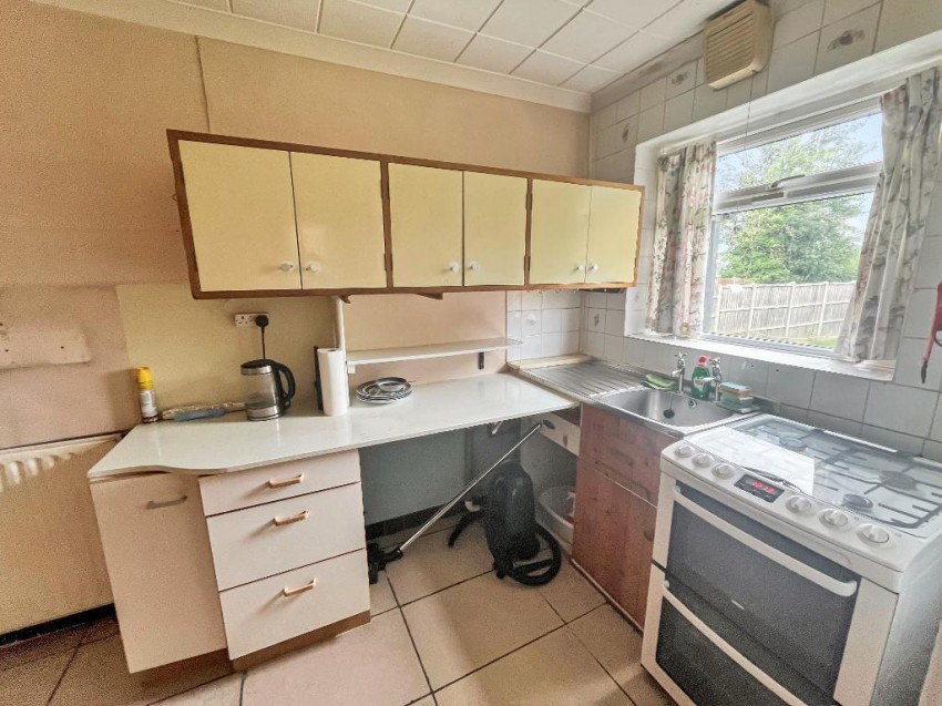Images for Queenhill, Selsdon