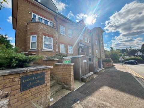 View Full Details for Campden Road, South Croydon
