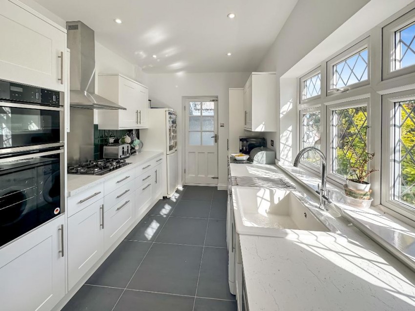Images for Mitchley View, Sanderstead