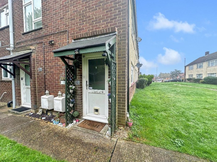 Images for Chelsham Close, Warlingham