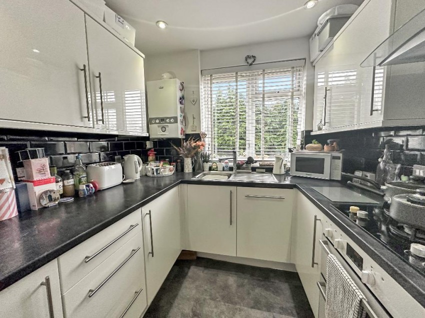 Images for Chelsham Close, Warlingham